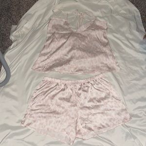 Two Piece sleep set